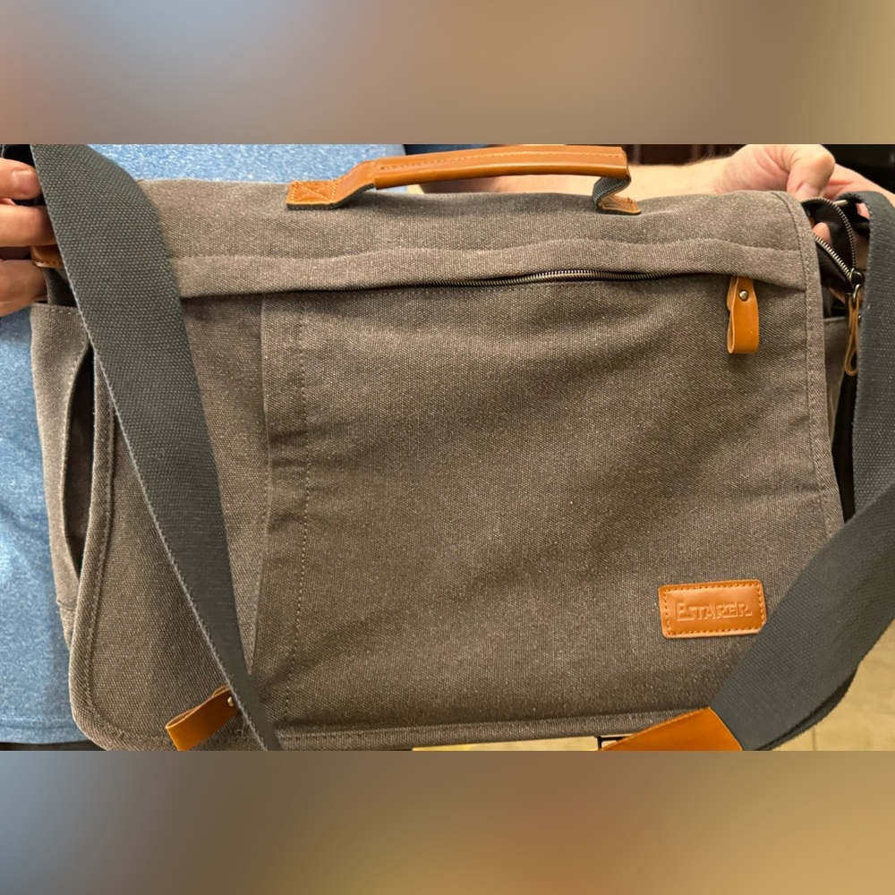 shoulder bag